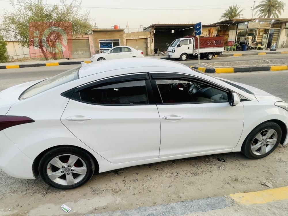 هیوندای ئەلەنترا